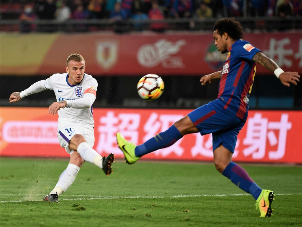 中超惊现超远神球，球迷狂赞‘年度最佳进球